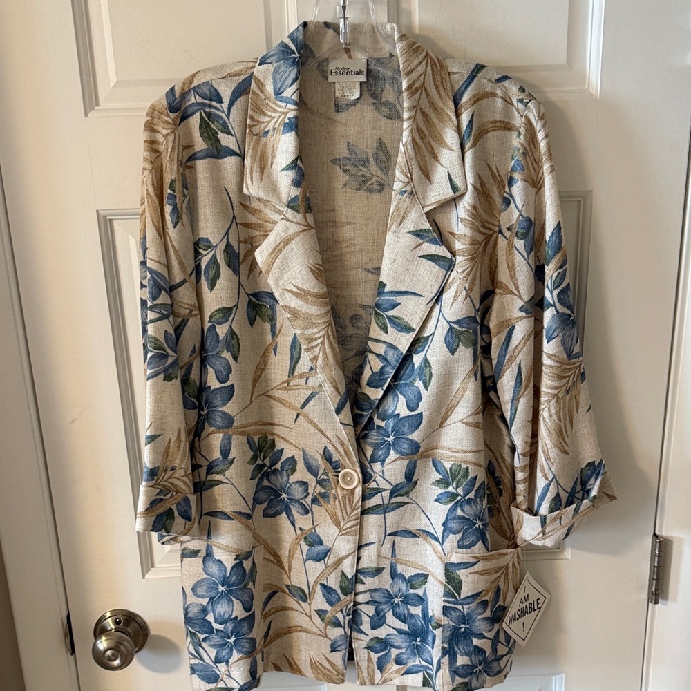 NWT Vintage Modern Essentials Lightweight Oversized Floral Tropical Blazer Small
